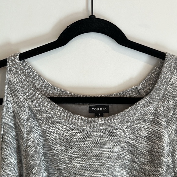 Torrid 3X long sleeve sweater plus size cold shoulder sheer blouse - Picture 3 of 10